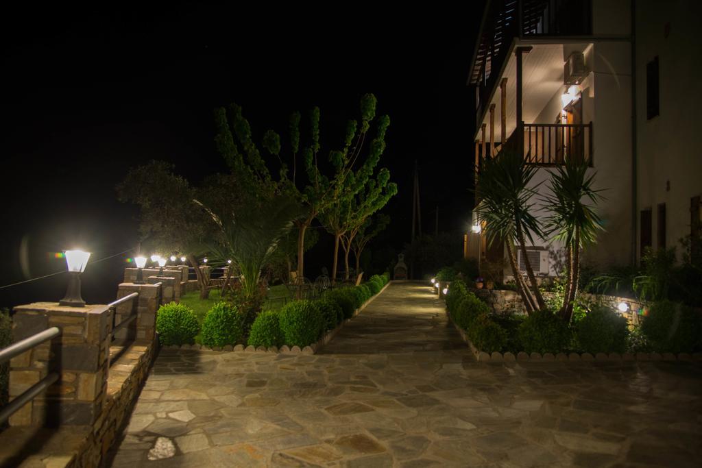 Guesthouse Enastron Chorefton Exterior photo